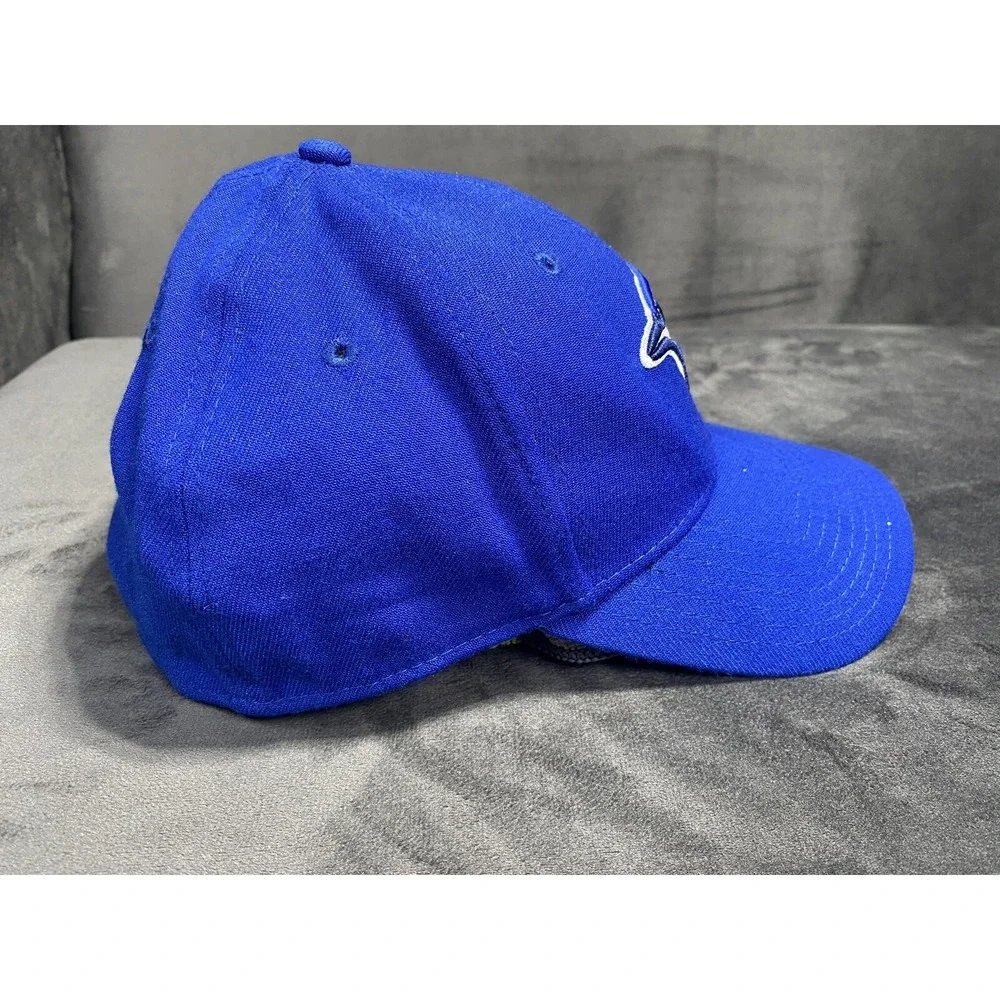 Toronto Blue‎ Jays Hat Cap Fitted Mens Med/Large Blue White MLB Baseball New Era